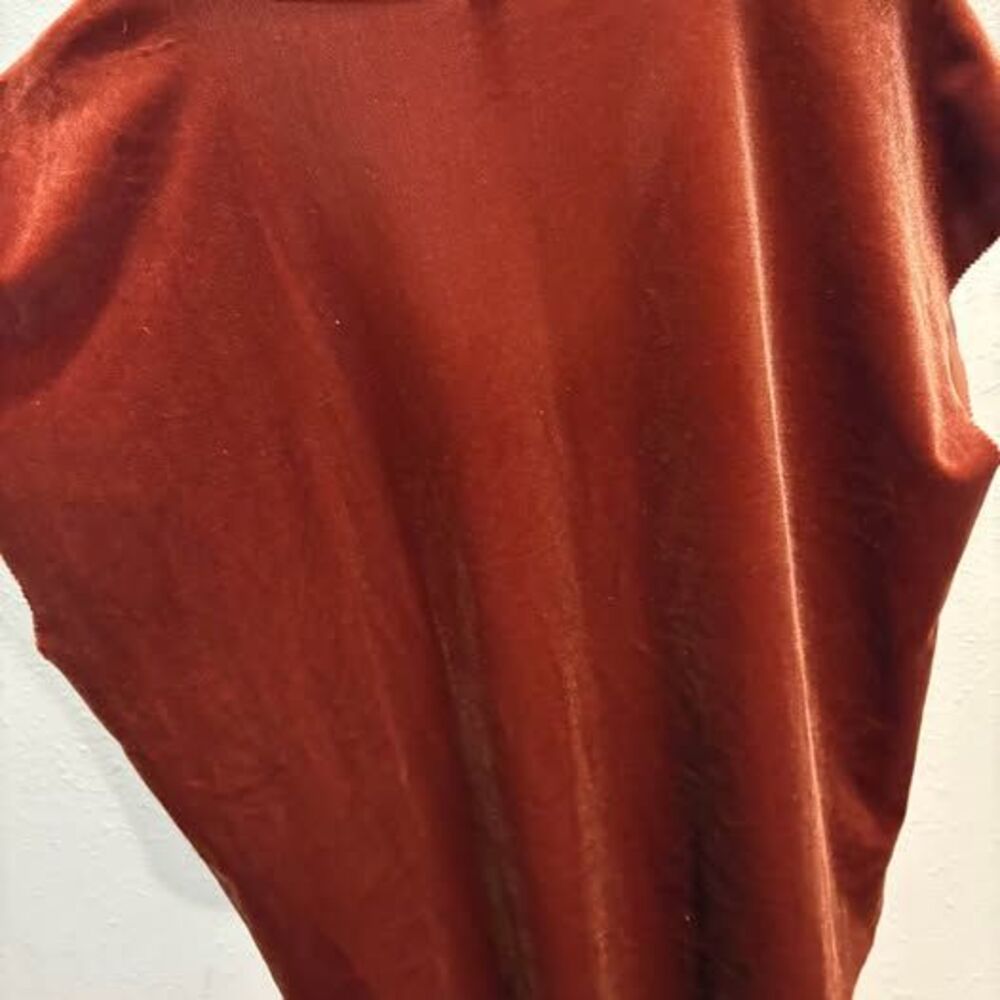 Gf X Collection Rust Velvet V-Neck Boxy Short Sleeve Top - Size XS